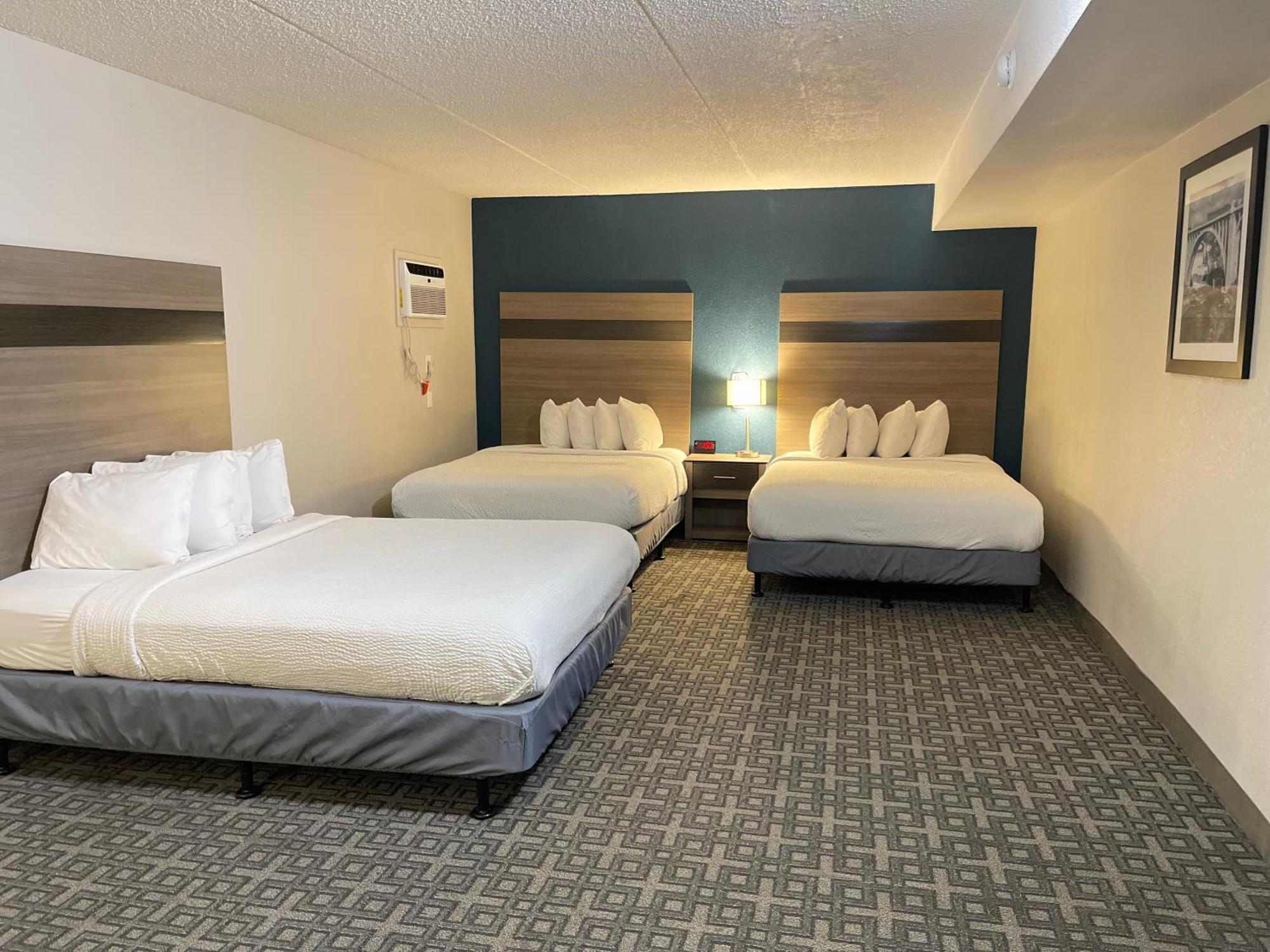 Days Inn & Suites By Wyndham Spokane Esterno foto